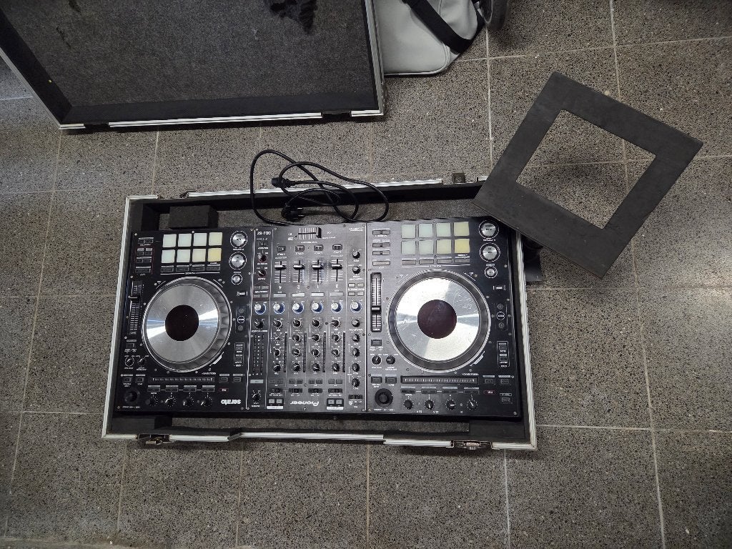 Pioneer DDJ-SZ + Flight Case, Musique & Instruments, Enlèvement, Utilisé, Platine, Pioneer