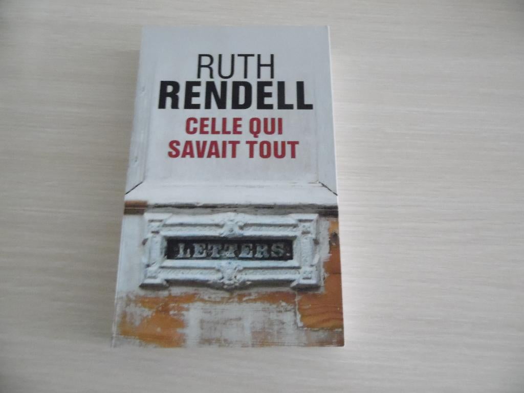 CELLE QUI SAVAIT TOUT       RUTH RENDELL, Boeken, Detectives, Zo goed als nieuw, Ophalen of Verzenden