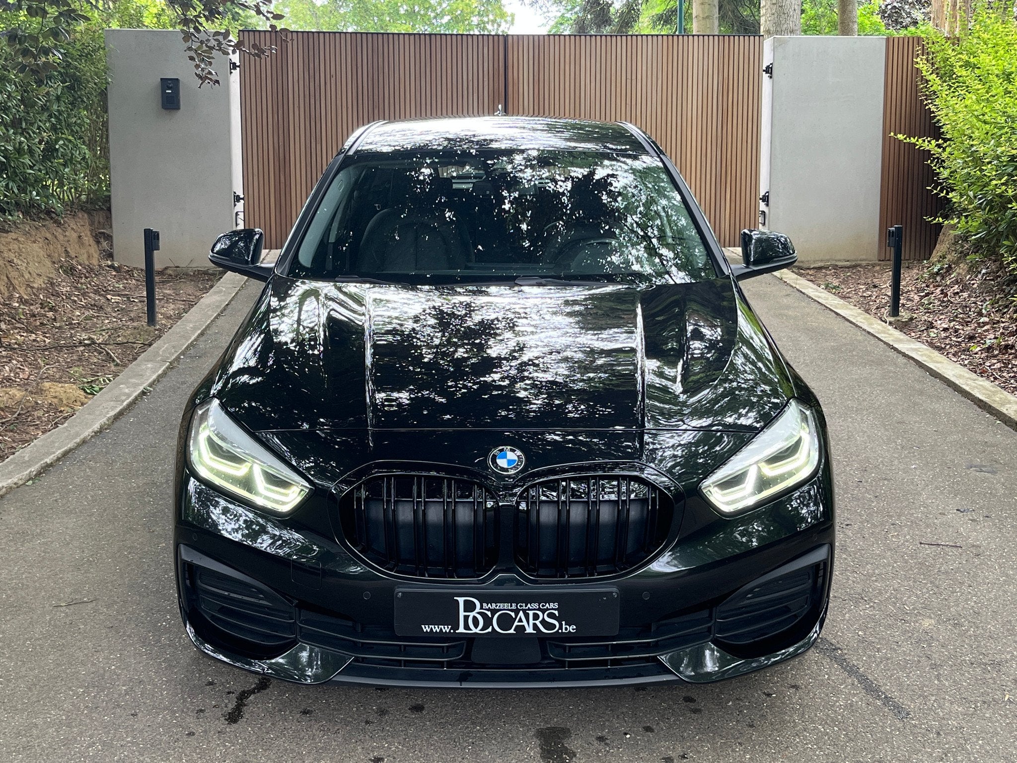 BMW 118 Full Led-Navi Prof-Cockpit Pro-Leer-Carplay-Cam19", Auto's, 1 Reeks, Gebruikt, 136 pk, Zwart