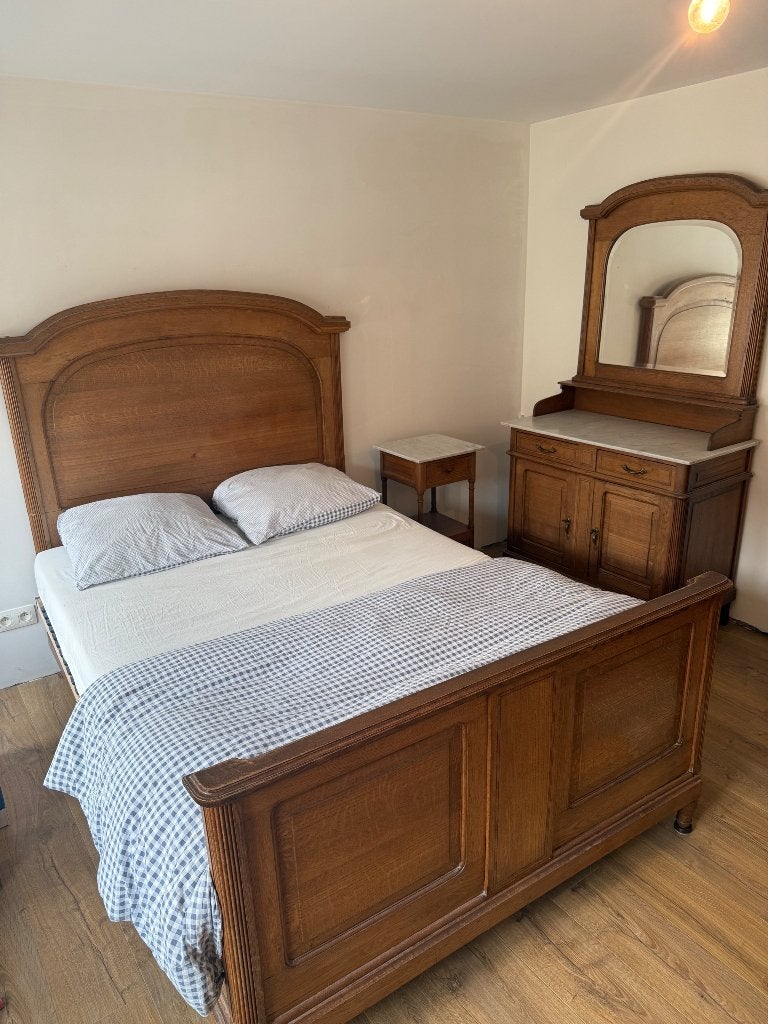 Massief eiken slaapkamer Bed, nachtkastje & kaptafel spiegel, Ophalen, Gebruikt, Bruin, Tweepersoons
