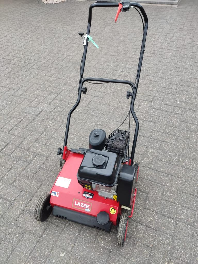 Ontmosser, Tuin en Terras, Verticuteermachines, Zo goed als nieuw, Benzine, Ophalen