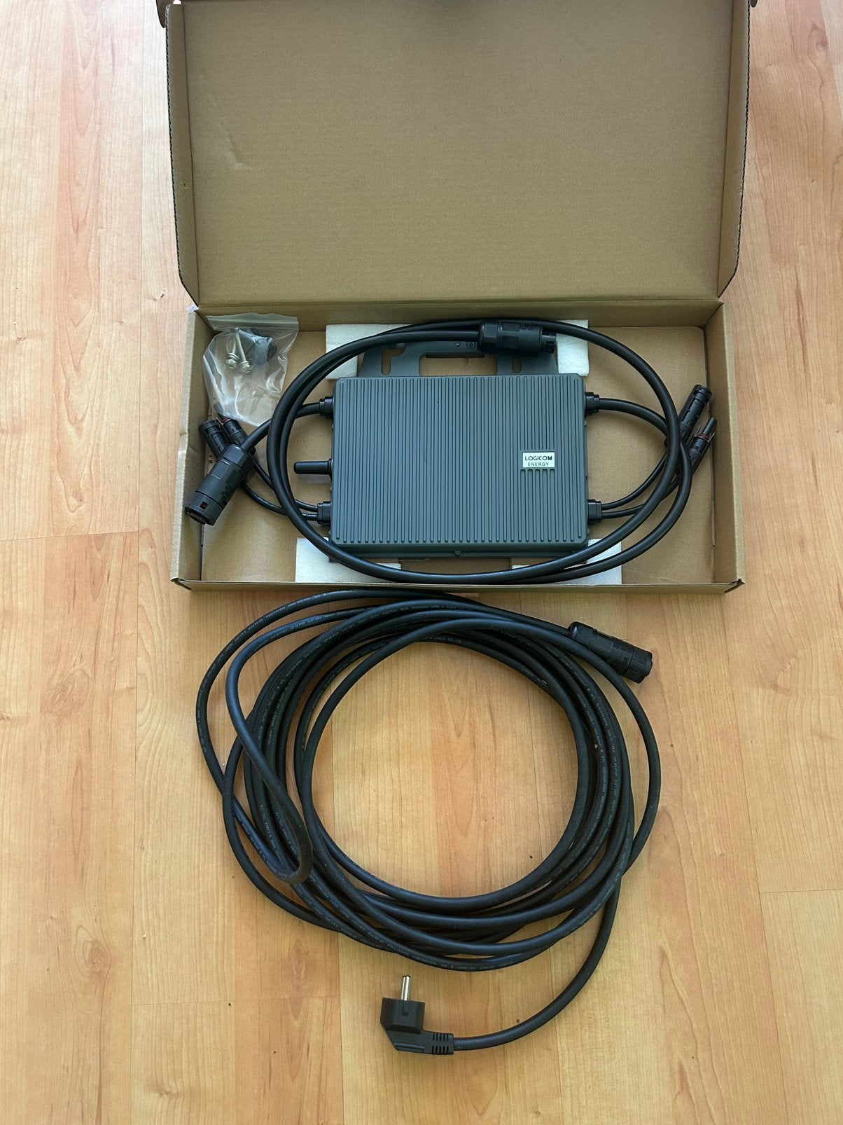 T-Sun plugin omvormer 800 watt, Bricolage & Construction, Panneaux solaires & Accessoires, Enlèvement, Neuf