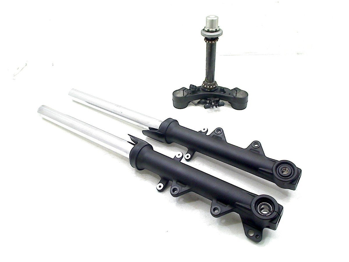 FOURCHE AVANT COMPLET Yamaha, Motos, Yamaha Motor Europe N.V., Utilisé, Customersupport@yamaha-motor.co.uk, Koolhovenlaan 101
1119 NC  Schiphol-Rijk, NL