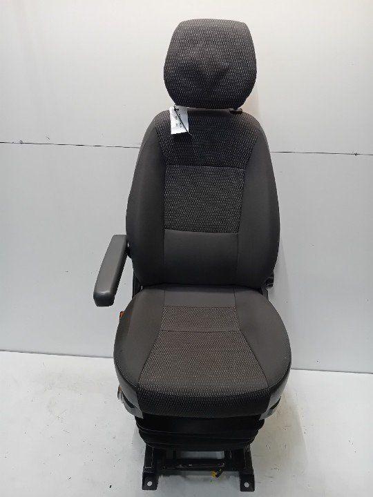 Stoel links voor Citroën Jumper, Onderdelen@venauto.nl, Van der Ven Autorecycling B.V., Gebruikt, Ettenseweg 76, 4706 PB Roosendaal, The Netherlands
