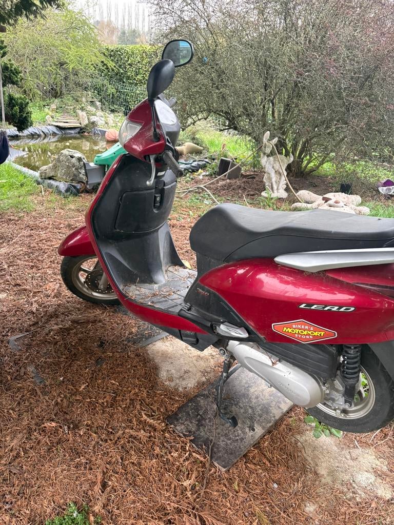 Scooters honda 125 cc, Fietsen en Brommers, Ophalen of Verzenden, Gebruikt, Benzine, Overige merken