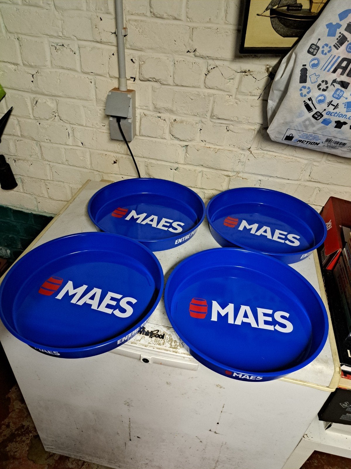 vintage ronde reclamebakjes van het merk Maes, Ophalen of Verzenden