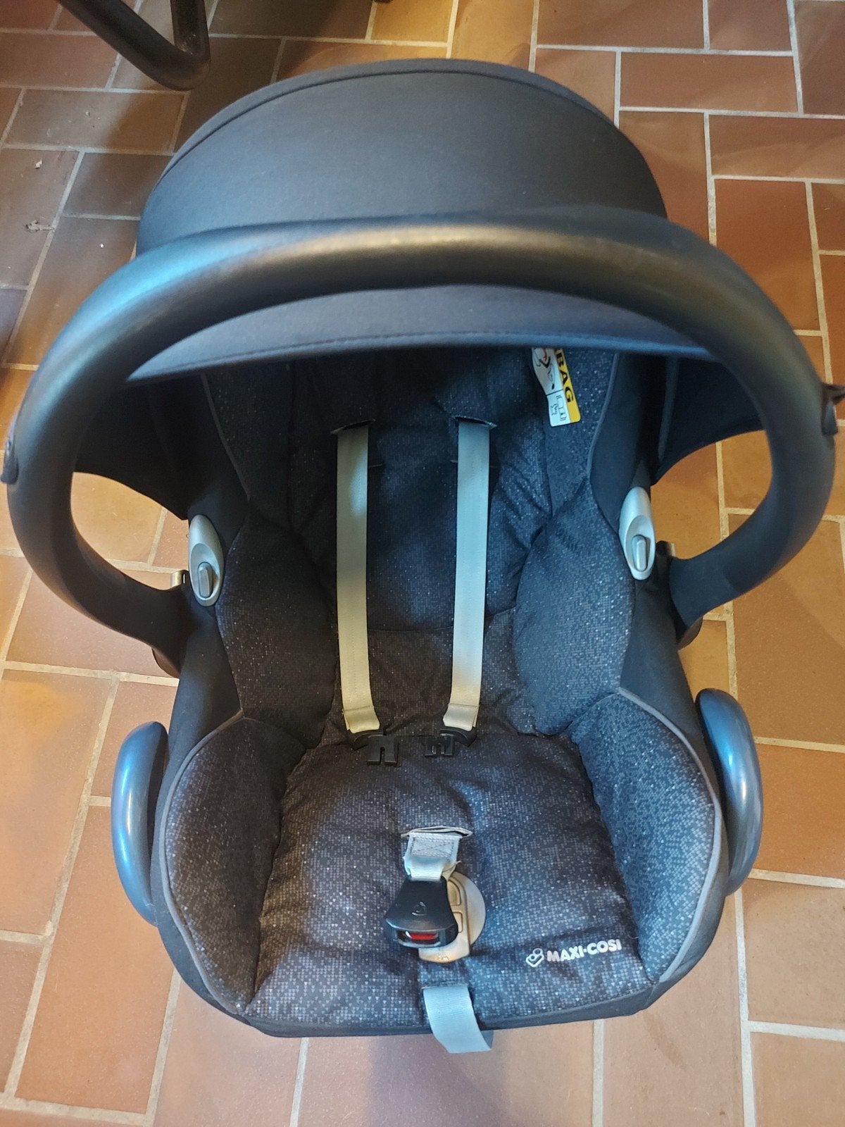 Maxi-Cosi autostoel CabrioFix, EasyFix Base (1x isofix, 1x z, Kinderen en Baby's, Autostoeltjes, Ophalen, Gebruikt, Maxi-Cosi