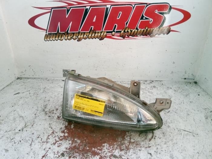 Koplamp rechts van een Hyundai Excel, Gebruikt, -, -, Hyundai