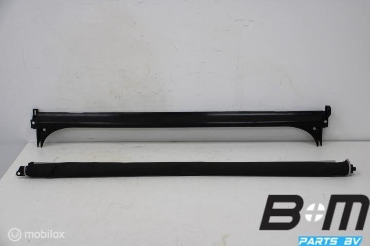 Zwart rolgordijn voorkant Porsche Panamera 4 971877307, Utilisé