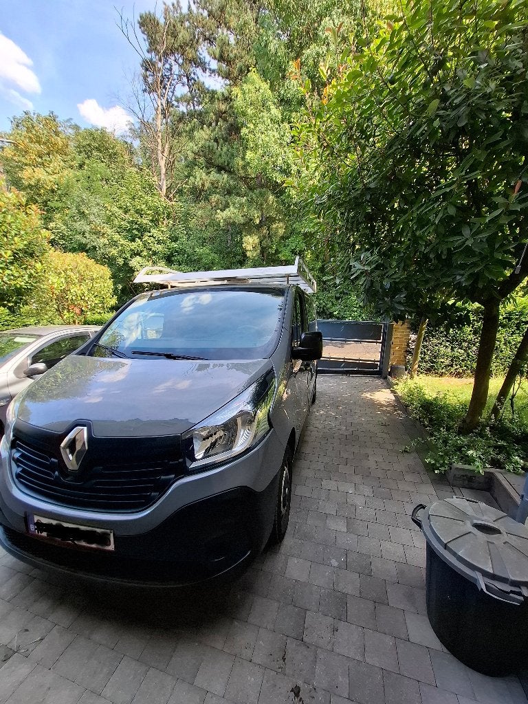Renault trafic, Autos, Camionnettes & Utilitaires, 3 places, Autres couleurs, Noir, 5 portes