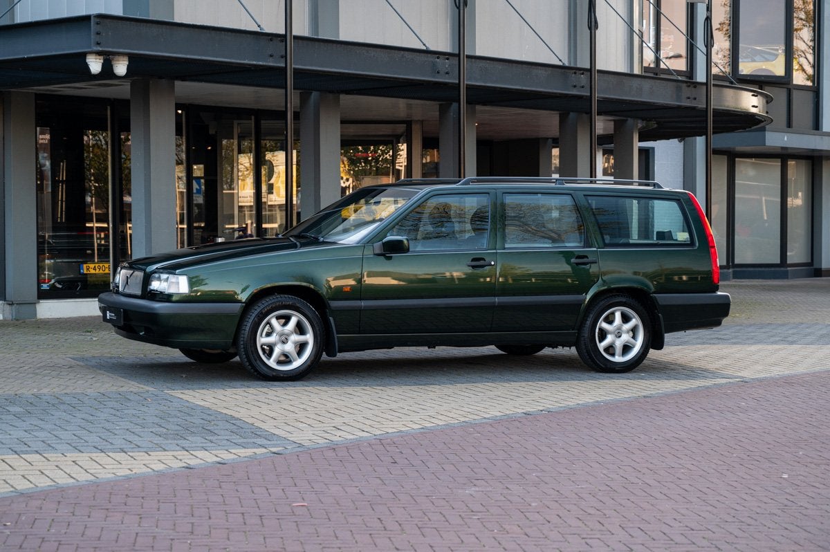 Volvo 850 2.5i Estate (bj 1995), Auto's, 4 deurs, Leder en Stof, Bedrijf, Volvo