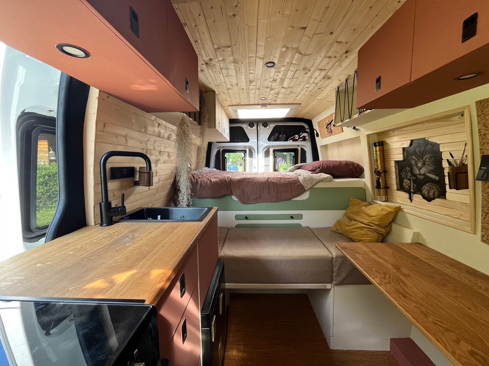 Renault Master L3H2 – Professioneel gebouwde off-grid camper, 6 tot 7 meter, Boiler, Diesel, Particulier