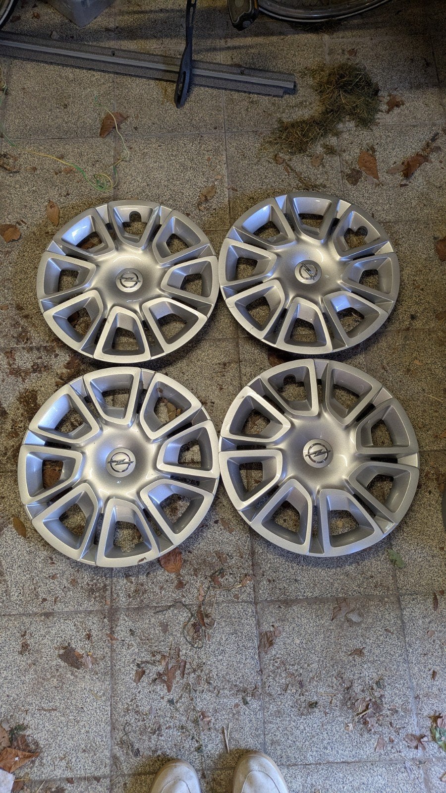 Opel 16 inch wieldoppen, Ophalen