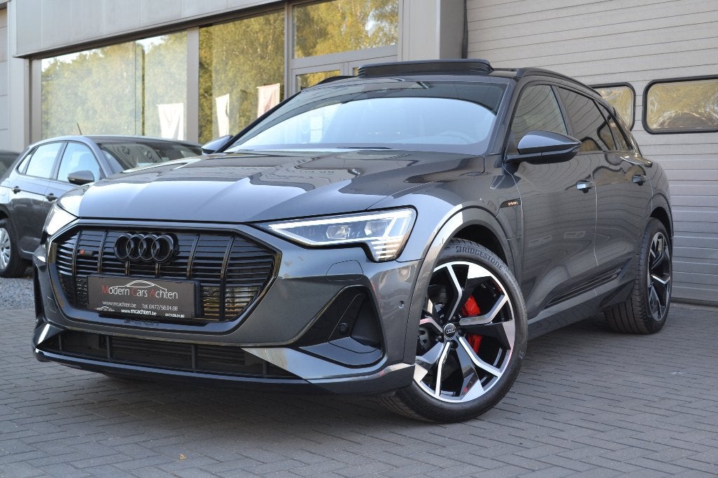 Audi Q8 E-Tron 55 « S-Line » Seulement 14 500 km * Pano, Autos, Achat, Euro 6, Entreprise, Entretenue par le concessionnaire