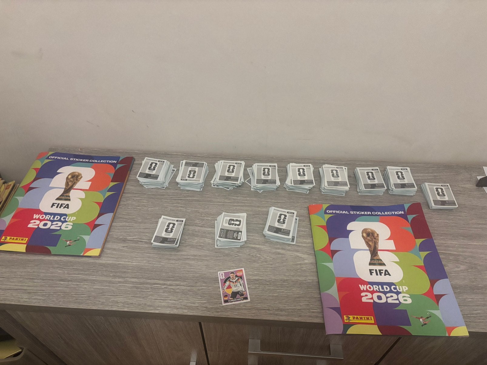 150 euro vaste prijs. 1000 stickers ++++, Ophalen of Verzenden, Zo goed als nieuw