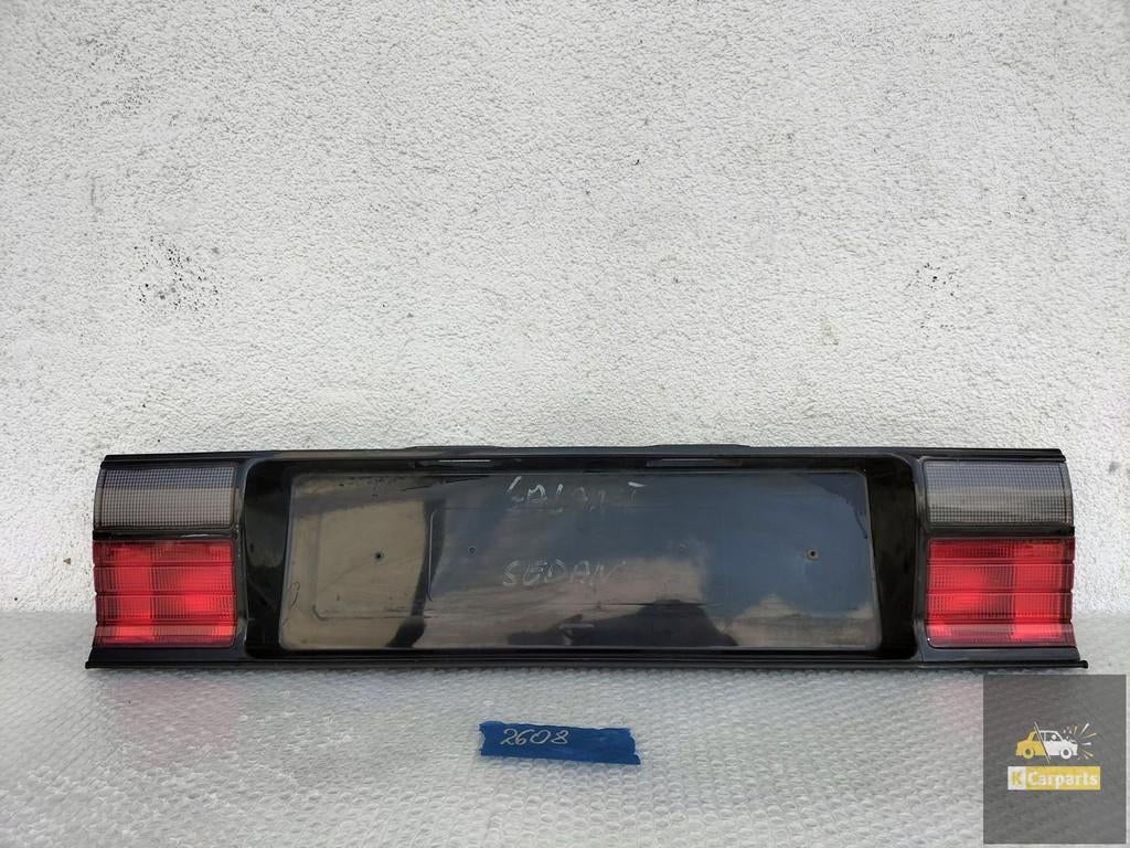 MB567150, COUVERCLE DE HAYON POUR BERLINE MITSUBISHI GALANT, Info@mitsubishi-motors.com, Mitsubishi Motors Corporation, Utilisé