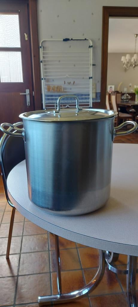 Marmite à soupe en inox de 29 cm de haut et 29 cm de diamètr, Maison & Meubles, Enlèvement, Inox