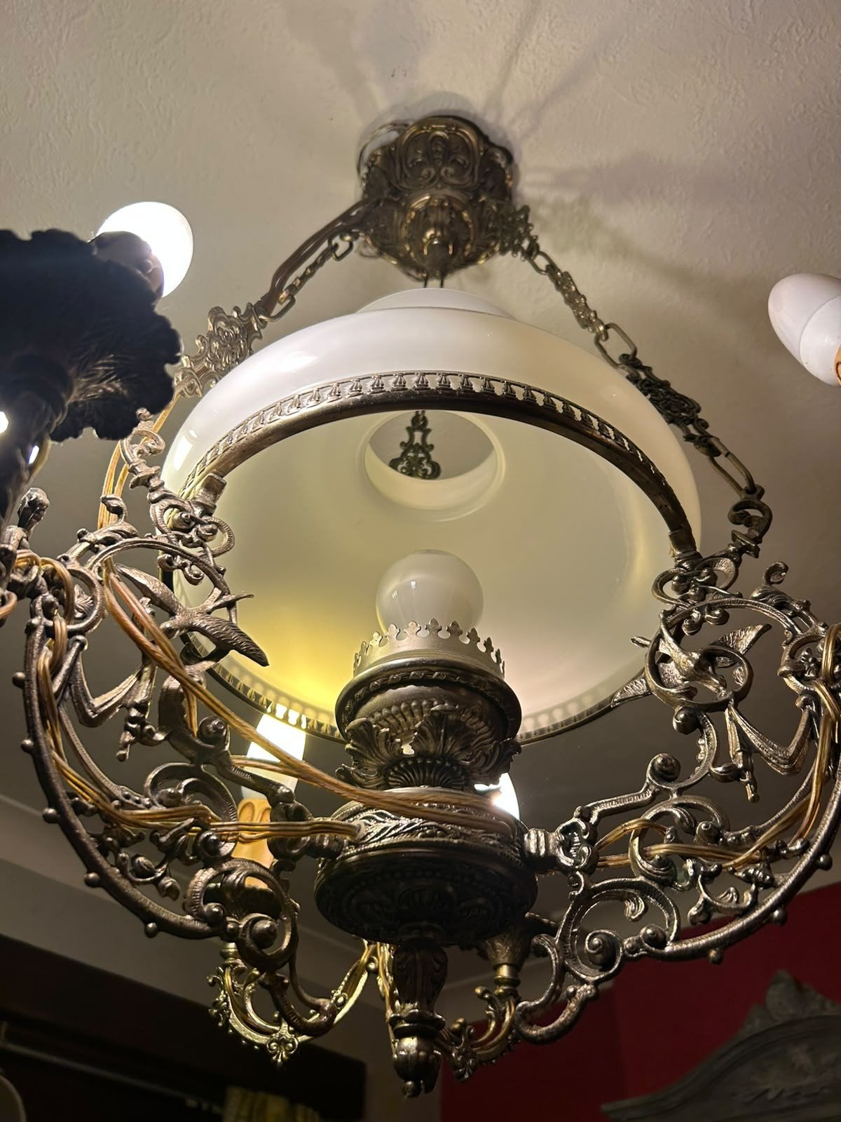 Lustre vintage, Enlèvement