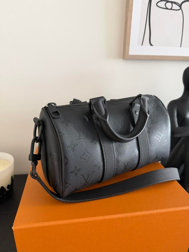 Sacoche louis vuitton keepall 25, Enlèvement ou Envoi, Comme neuf