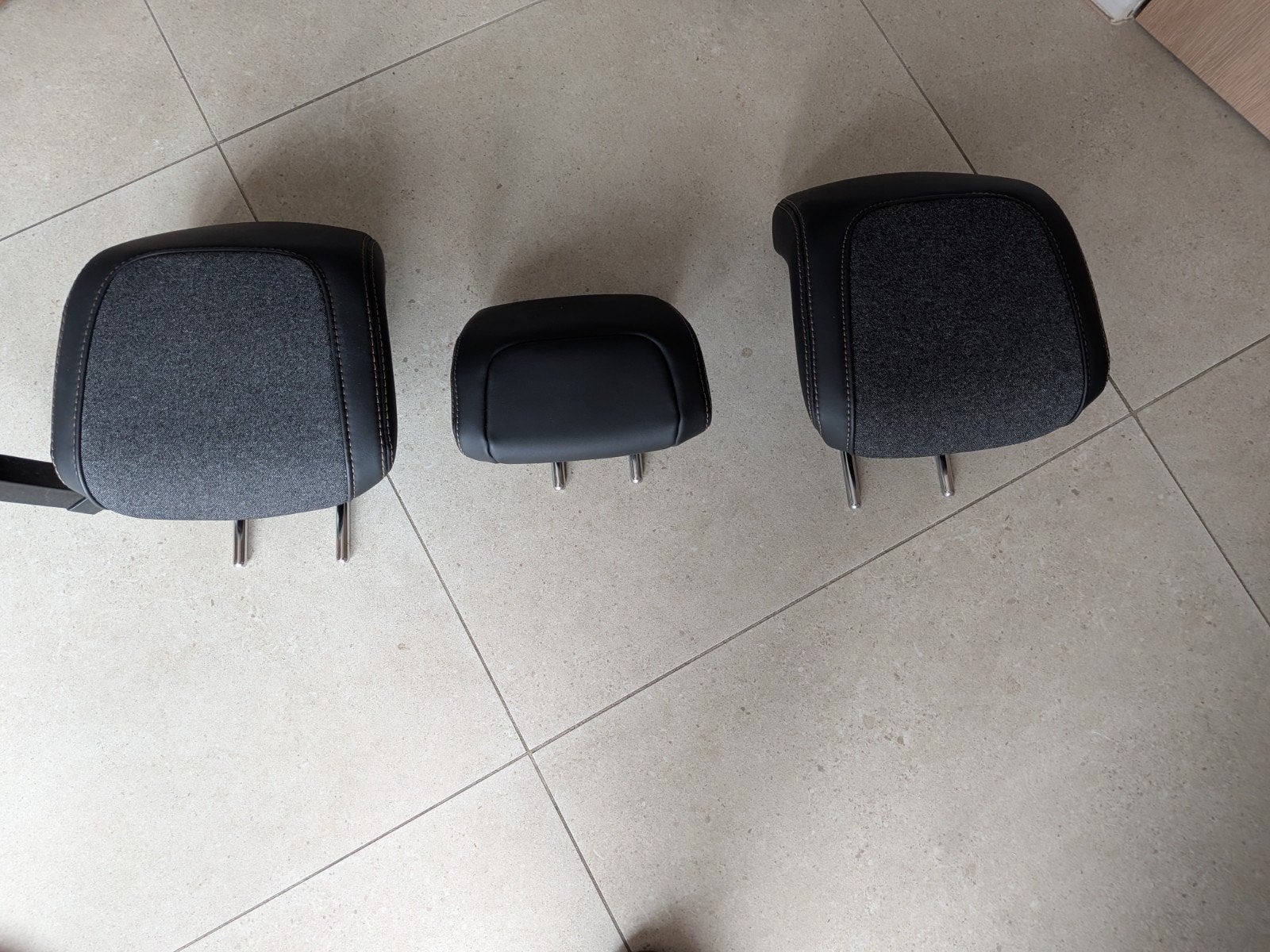 Hoofdsteunen Peugeot 3008 II SUV, Ophalen of Verzenden, Gebruikt, Peugeot
