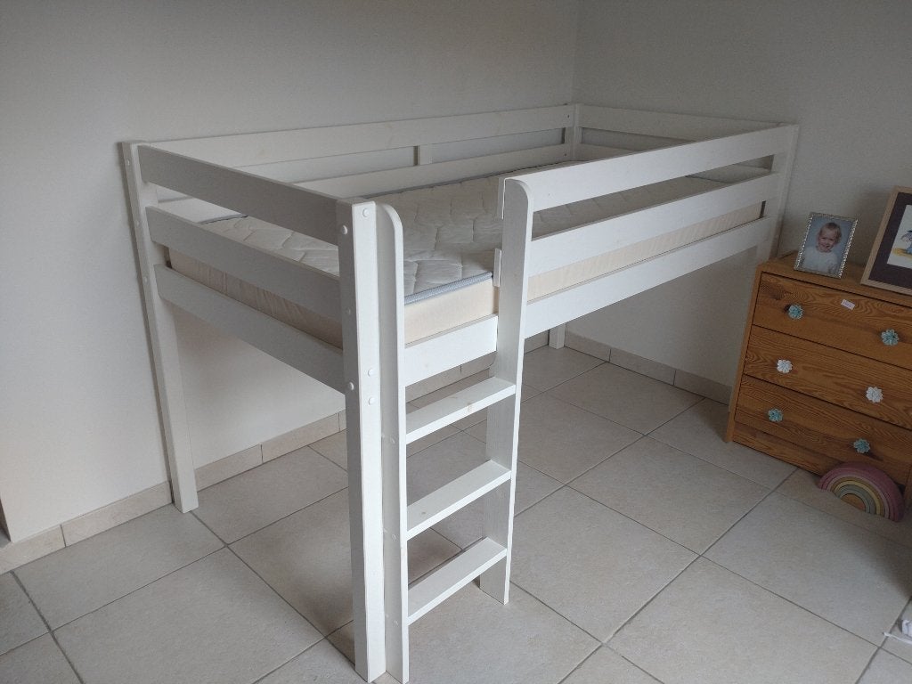 Halfhoog kinderbed, Kinderen en Baby's, Ophalen, Zo goed als nieuw, Halfhoogslaper