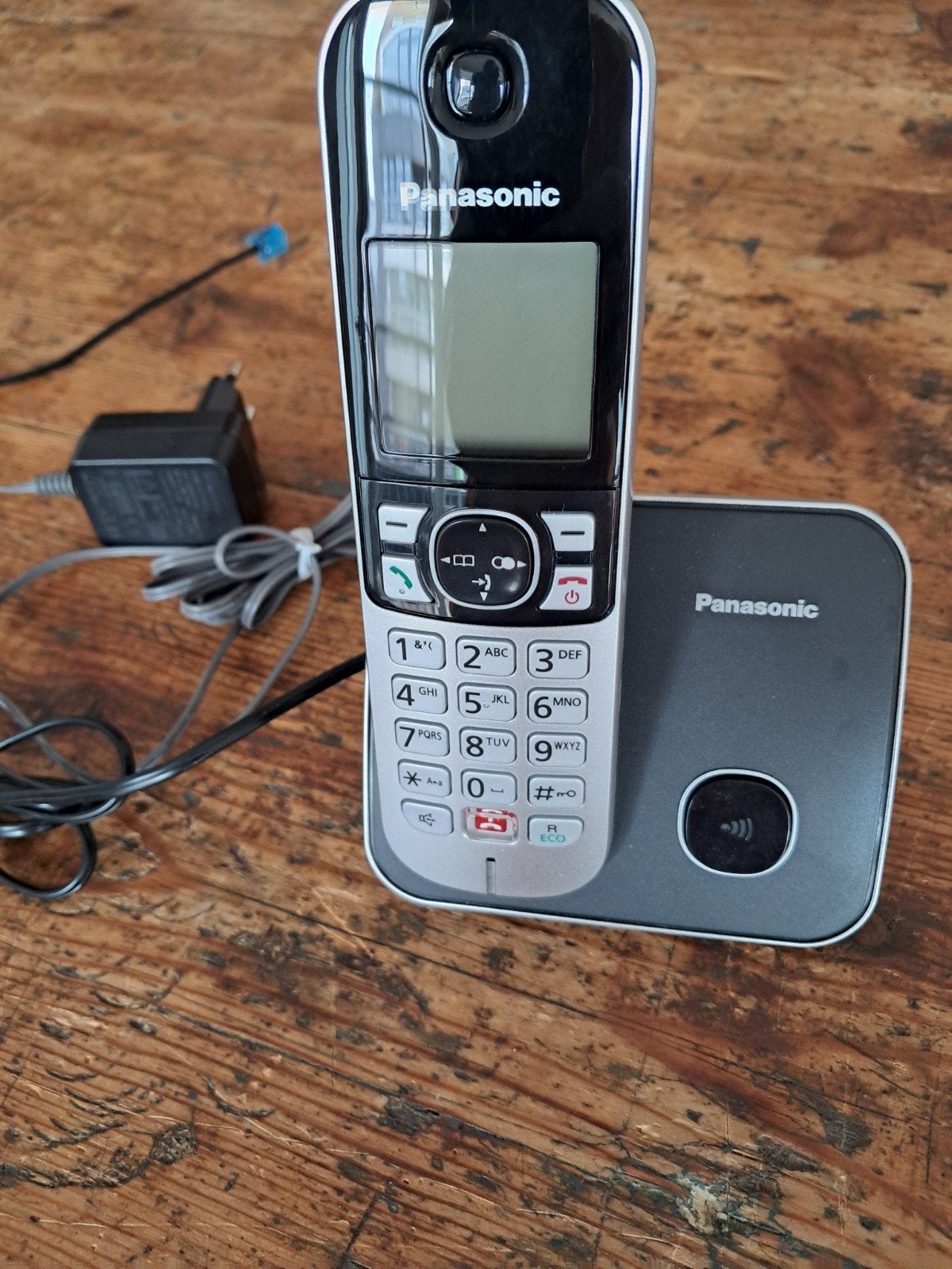 Téléphone DECT Panasonic KX-TG6851., Enlèvement ou Envoi, Neuf, 1 combiné