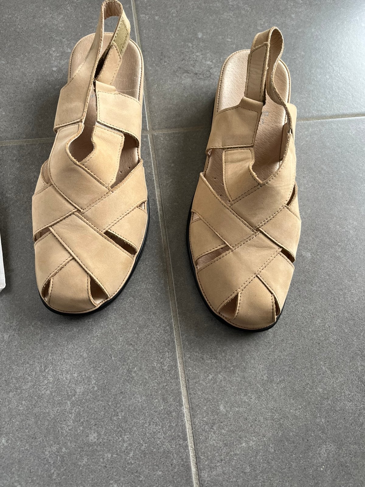 Dames schoenen damart maat 40, Kleding | Dames, Schoenen, Ophalen, Zo goed als nieuw, Beige