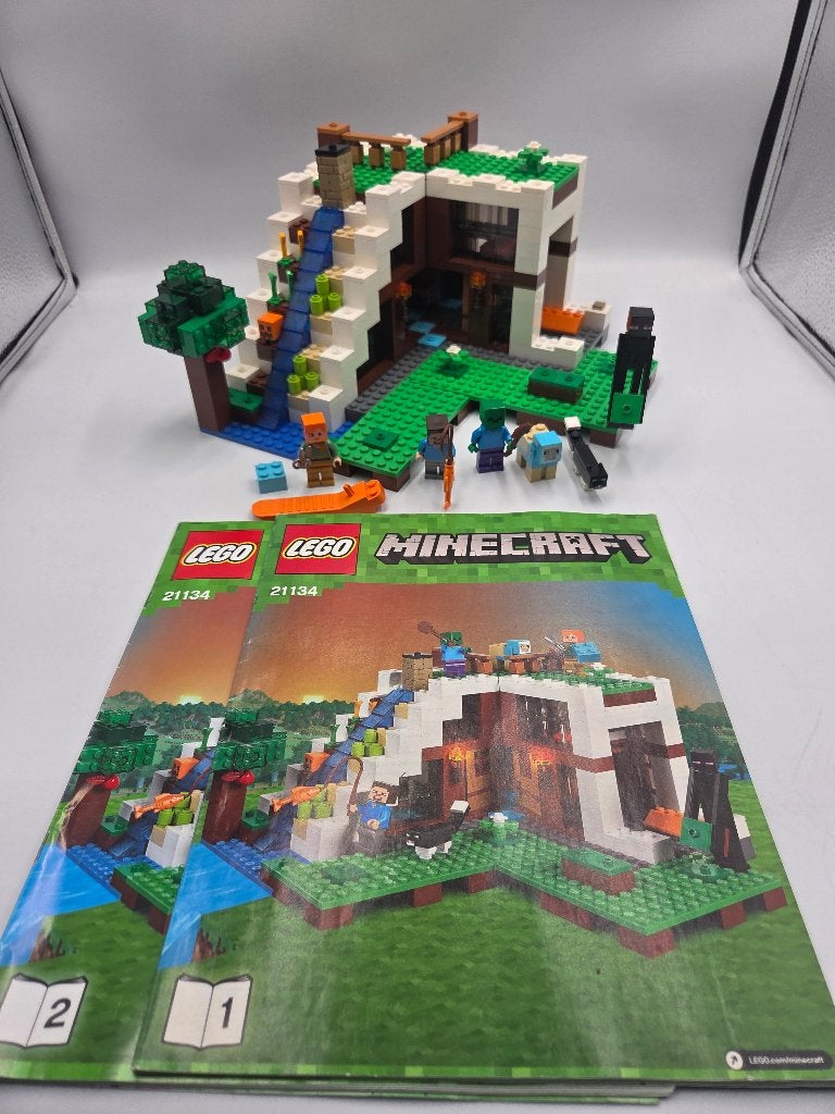 Lego Minecraft 21134 The Waterfall Base, Compleet, Minecraft, Lego, Ophalen of Verzenden