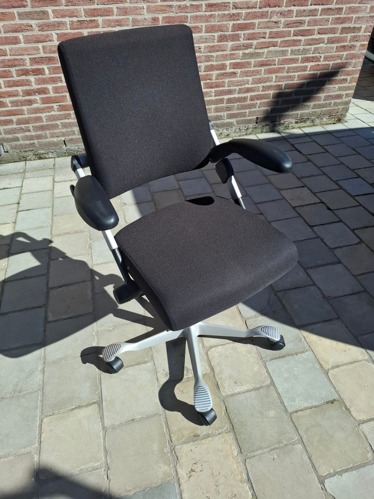 HAG03 350 Bureaustoel, Huis en Inrichting, Ophalen, Zwart, Zo goed als nieuw, Bureaustoel