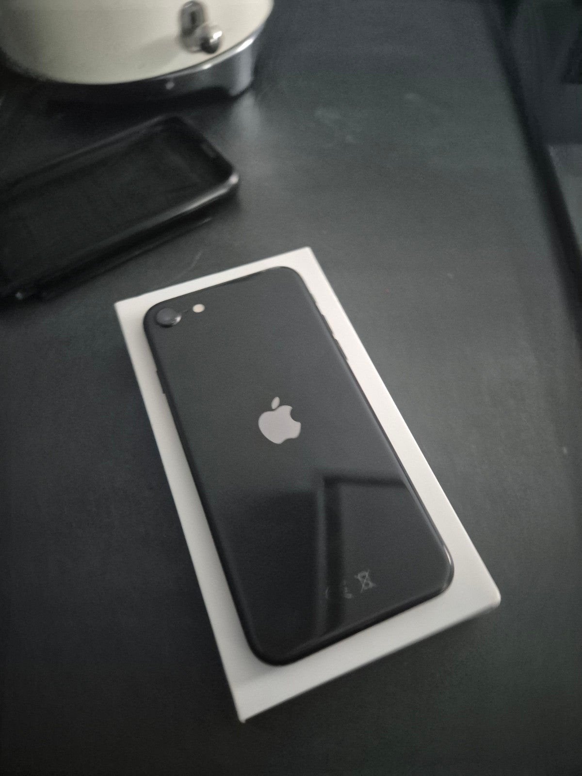 iphone se 2020, Telecommunicatie, Mobiele telefoons | Toebehoren en Onderdelen, Ophalen of Verzenden