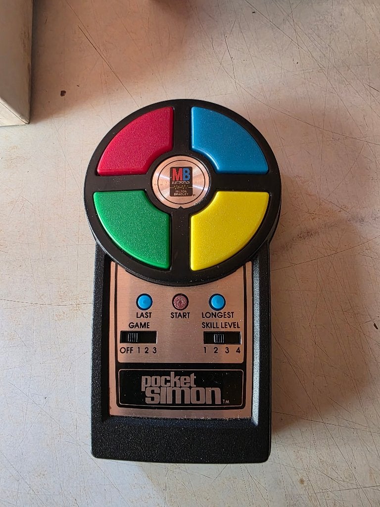 Jeux Simon, MB, Jeu de voyage, Enlèvement ou Envoi, 1 ou 2 joueurs