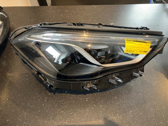 Koplamp rechts van een Mercedes GLA, Gebruikt, -, Ophalen of Verzenden, -