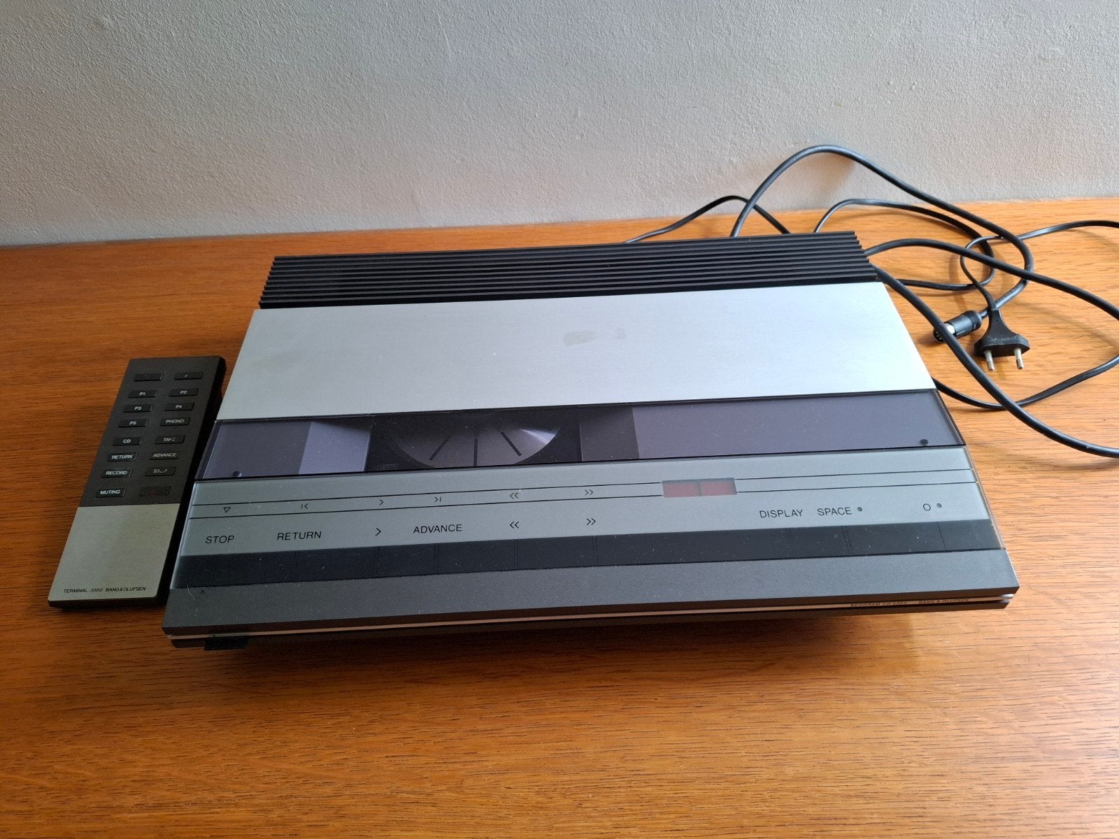Bang & Olufsen Beogram CD 3300 + Télécommande Terminal 3300, Audio, Tv en Foto, DVD spelers, Ophalen, Bang & Olufsen, Bang & Olufsen