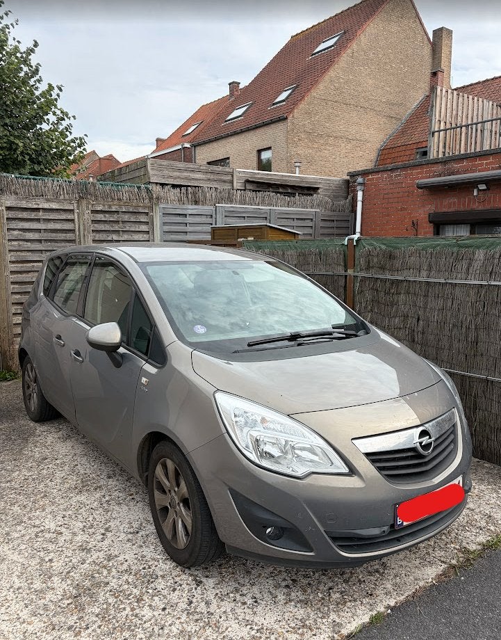 Opel Meriva 2013 – Benzine – 117 000 km, Auto's, Voorwielaandrijving, Euro 5, 4 cilinders, Beige