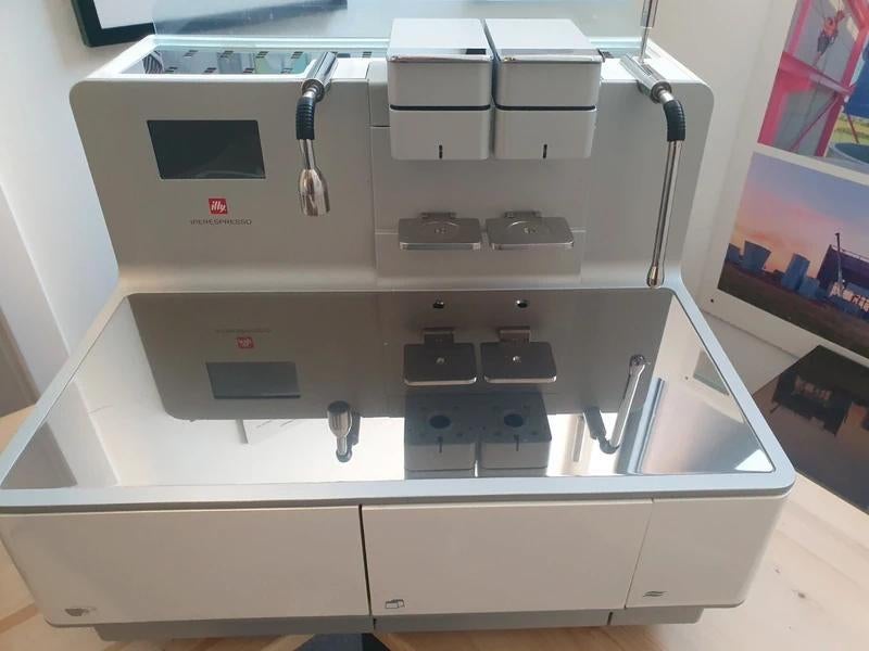 Illy Y2 iperespresso professional coffee machine, 2 tot 4 kopjes, Ophalen, Zo goed als nieuw, Espresso apparaat