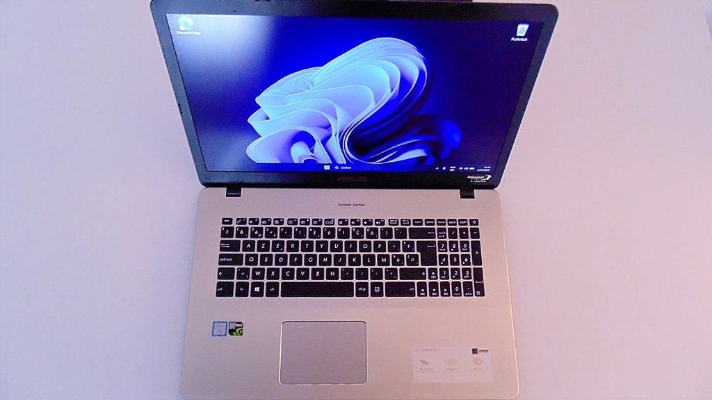 ASUS laptop N705F Year 2019, Computers en Software, Windows Laptops, Gebruikt, 17 inch of meer, HDD, SSD, 4 Ghz of meer, 8 GB