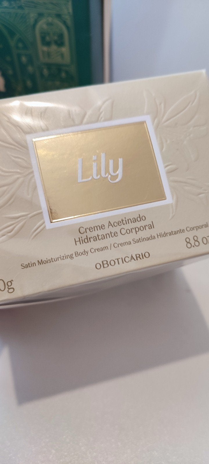 Hydratant pour le corps Lily Satin d'O Boticário, Bijoux, Sacs & Beauté, Beauté | Parfums, Envoi, Neuf