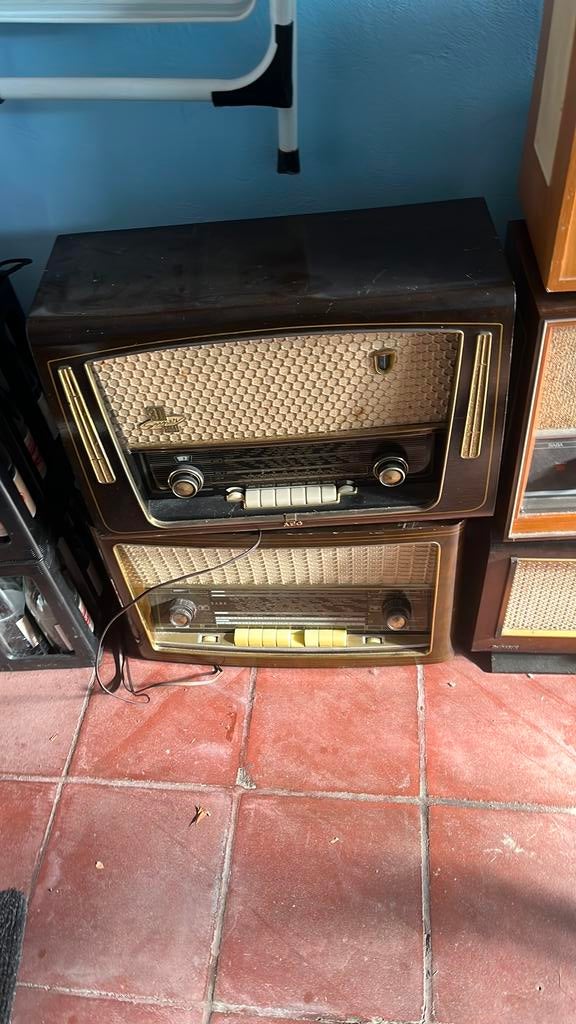 Ancienne radio, Enlèvement
