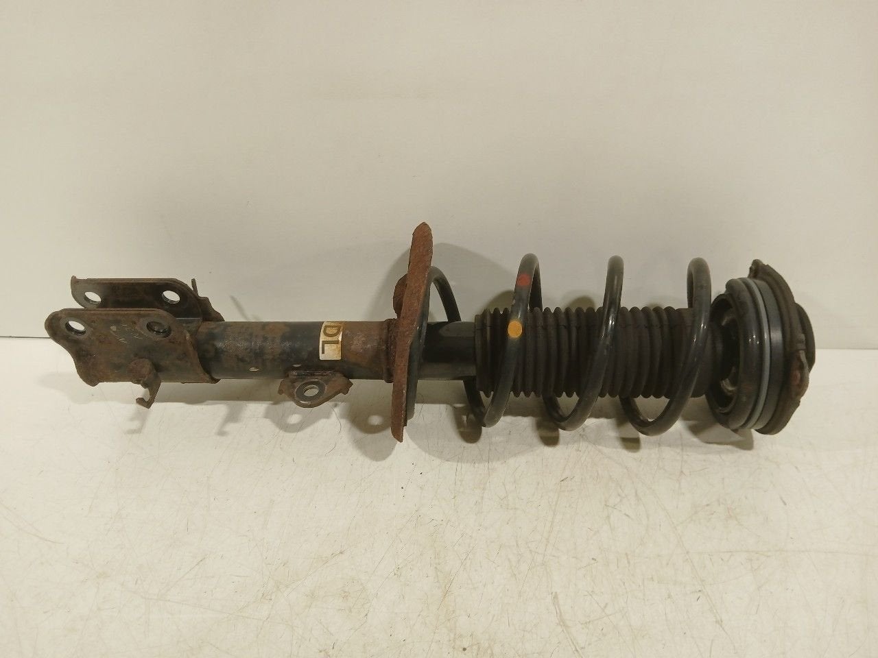 Veerpoot links voor Nissan Juke, Onderdelen@venauto.nl, Van der Ven Autorecycling B.V., Gebruikt, Ettenseweg 76, 4706 PB Roosendaal, The Netherlands