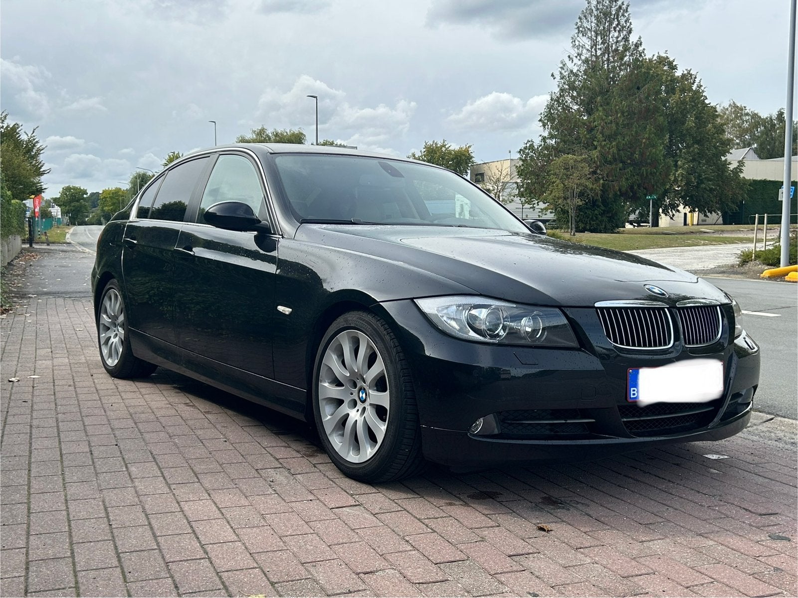 BMW 325i E90, Autos, BMW, Particulier, Série 3, ABS, Airbags, Air conditionné, Alarme, Climatisation automatique, Ordinateur de bord