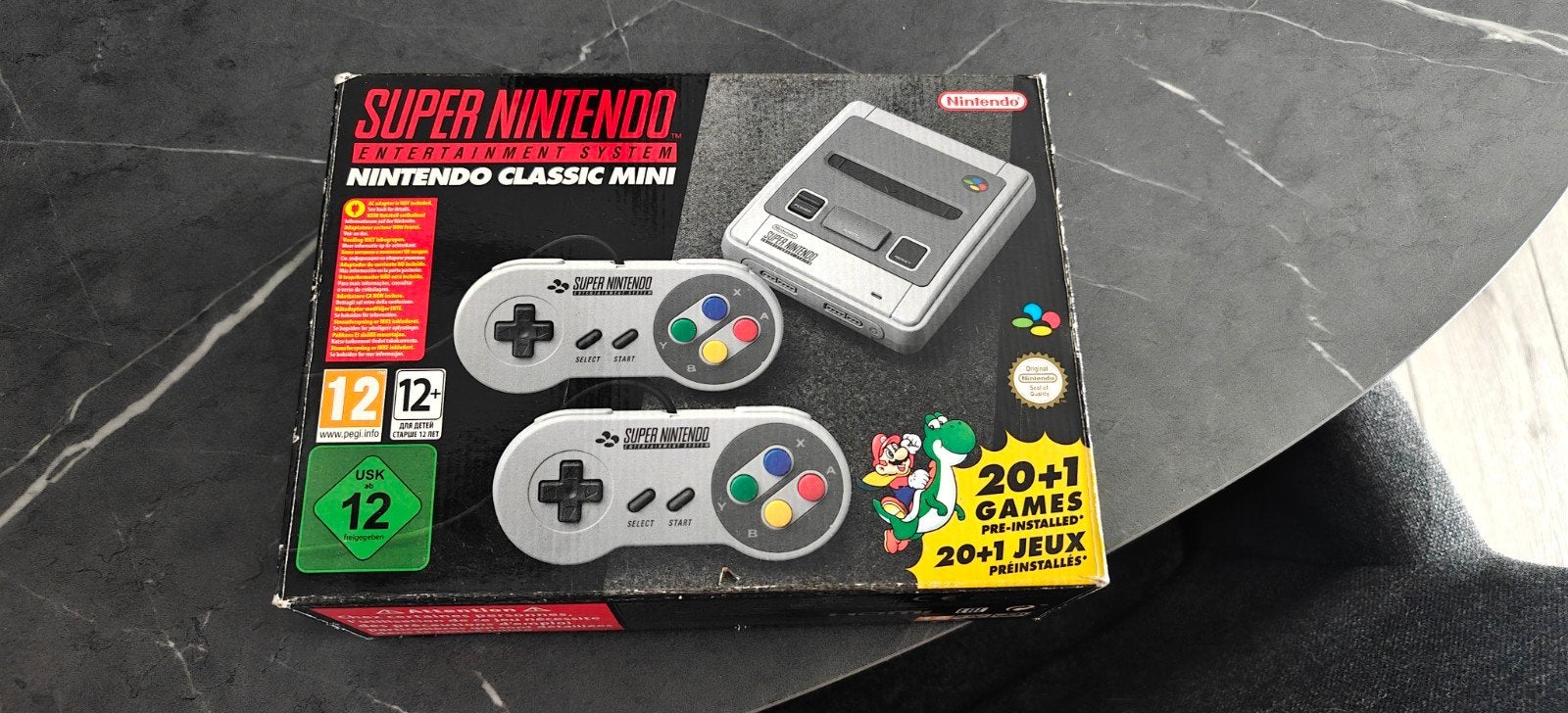 Classic Mini Super SNES Mini (In Doos), Ophalen, Zo goed als nieuw, Met 2 controllers, Met games