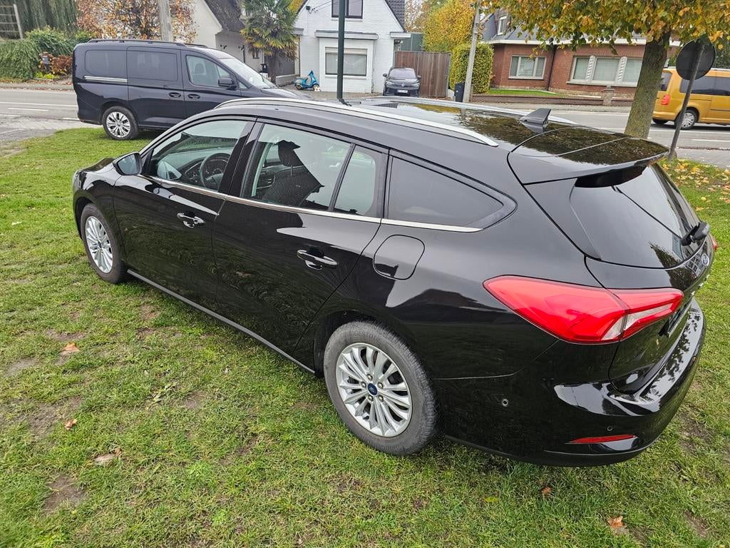 Ford focus clipper 1.0 ecoboost titanium business, Euro 6, Zwart, 5 deurs, 3 cilinders