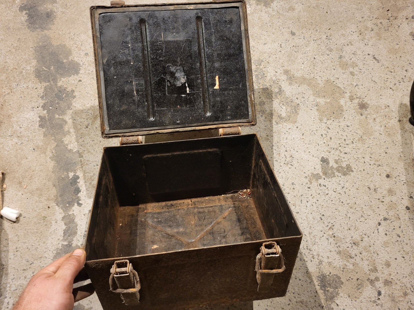Caisse transport munitions, Belgique 1WW/2WW, Envoi