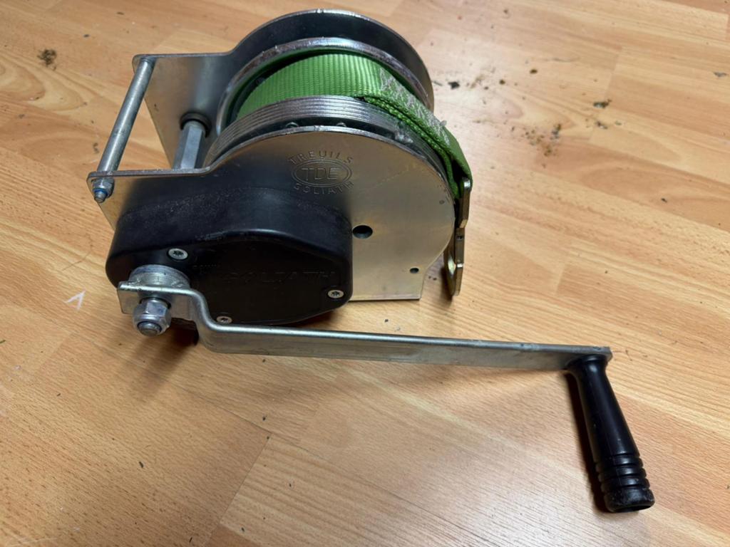 TDE Goliath lier 2200 kg, Ophalen, Zo goed als nieuw, 1500 tot 3000 kg