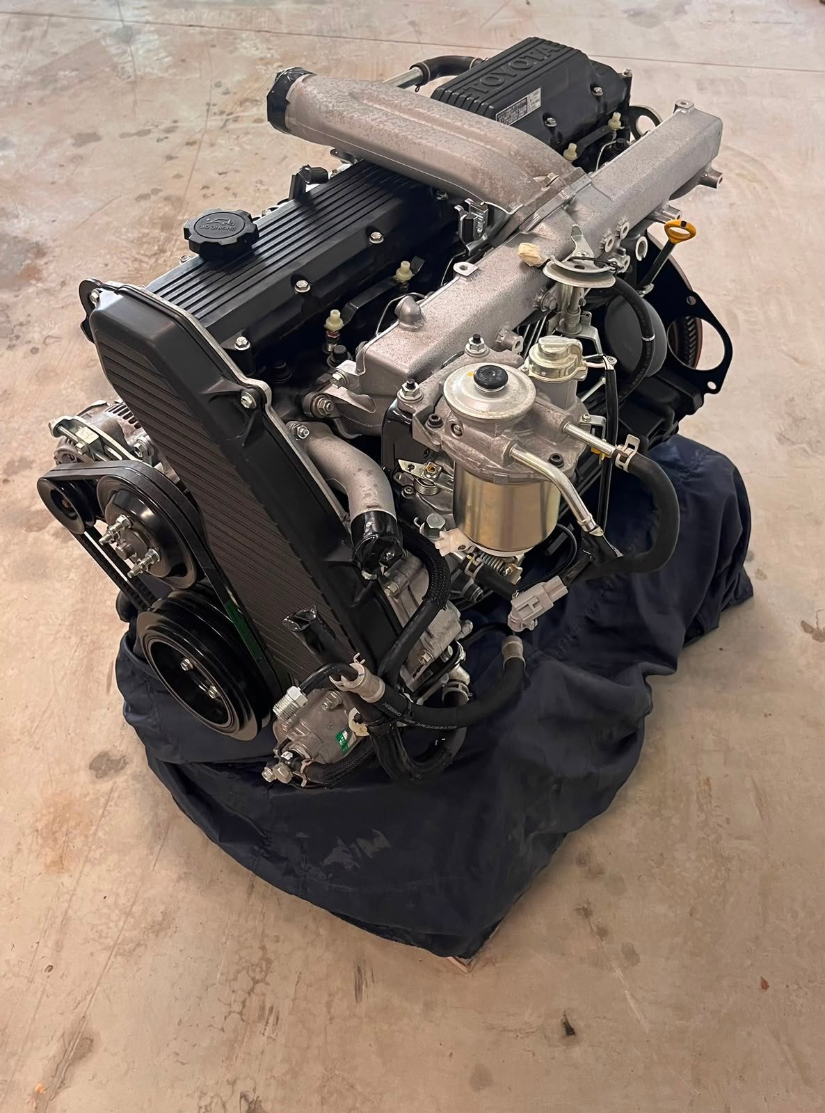Toyota Landcruiser HZJ 70/73/74/75/78/79 1HZ motor, Ophalen, Toyota