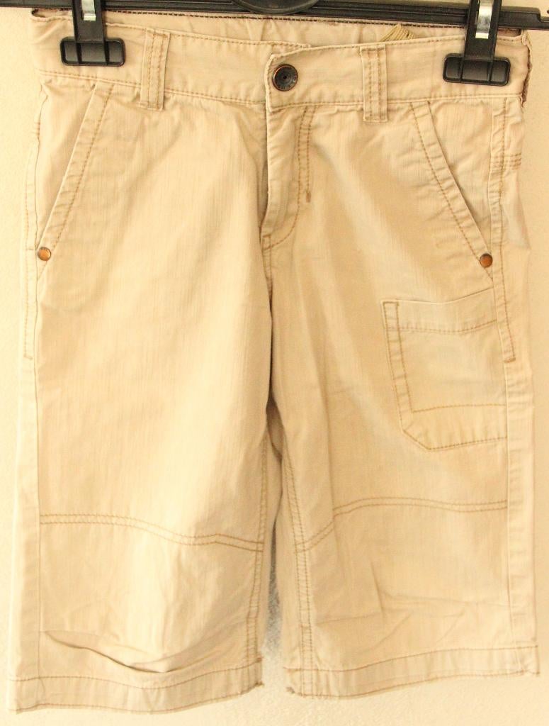 Beige bermuda vh merk Mexx maat 134 / 9 jaar - ALS NIEUW, Kinderen en Baby's, Jongen of Meisje, Ophalen of Verzenden, Zo goed als nieuw