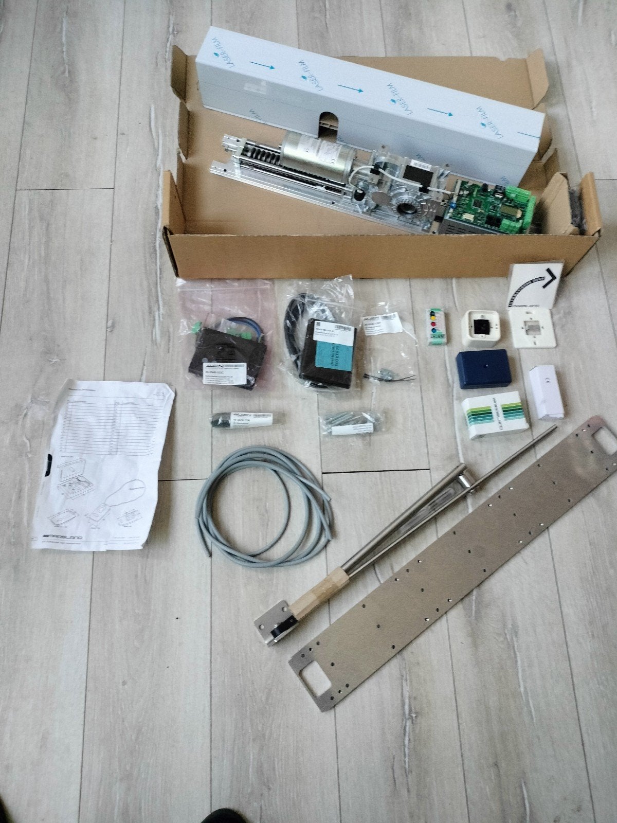 ASSA ABLOY / Besam Automatische Schuifdeuraandrijving Comple, Doe-het-zelf en Bouw, Ophalen, Nieuw, Overige typen