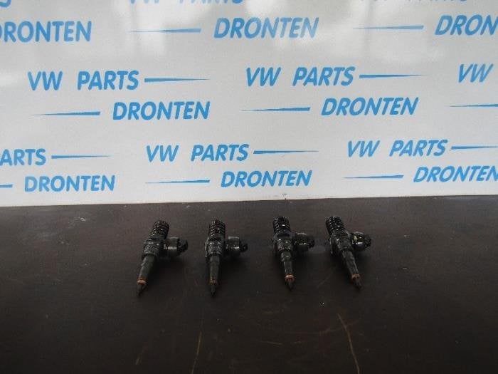 Verstuiver (diesel) van een Volkswagen Passat, Auto-onderdelen, Brandstofsystemen, Volkswagen, Gebruikt, 3 maanden garantie, Ophalen of Verzenden