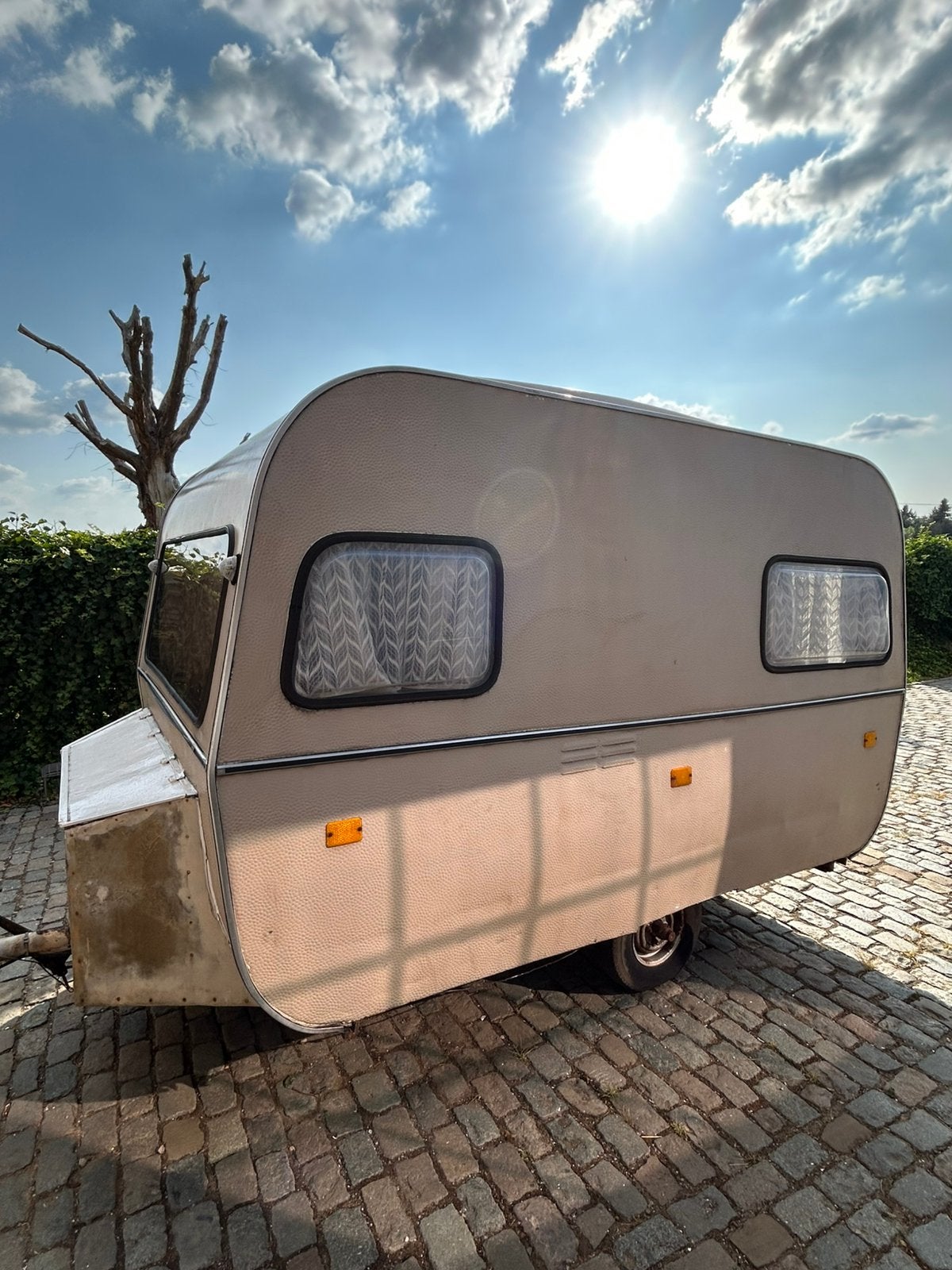 Caravane De Reu Casbah | Caravane <750 kg sans inspection, Caravanes & Camping, Jusqu'à 4 m, Siège standard, 500 - 750 kg, Réfrigérateur