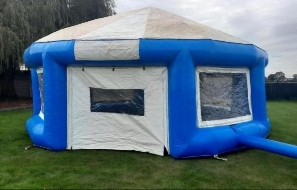 Opblaasbare feesttent, Hobby en Vrije tijd, Ophalen